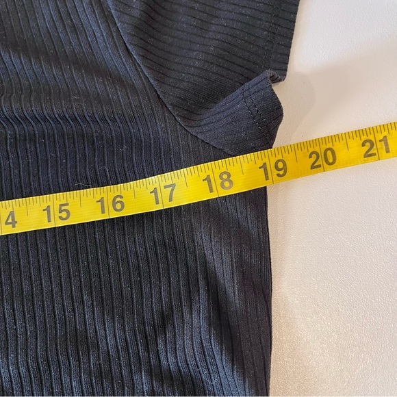 🧁y2k black ribbed v notch top witchy whimsigoth vampire emo grunge halloween - Picture 5 of 7